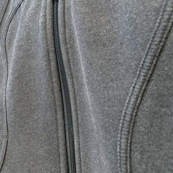Lululemon Scuba Grey Zipper Hoodie - Picture 4 of 6
